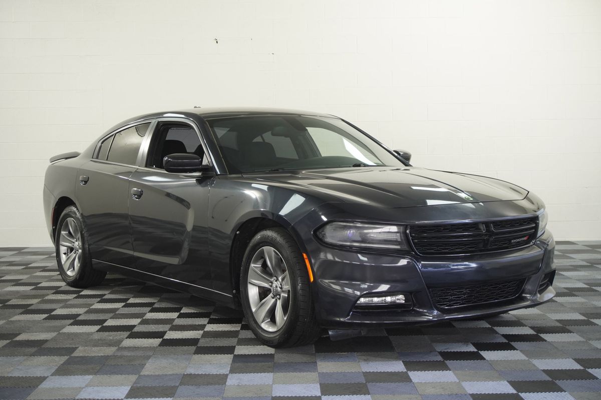 2016 Dodge Charger SXT