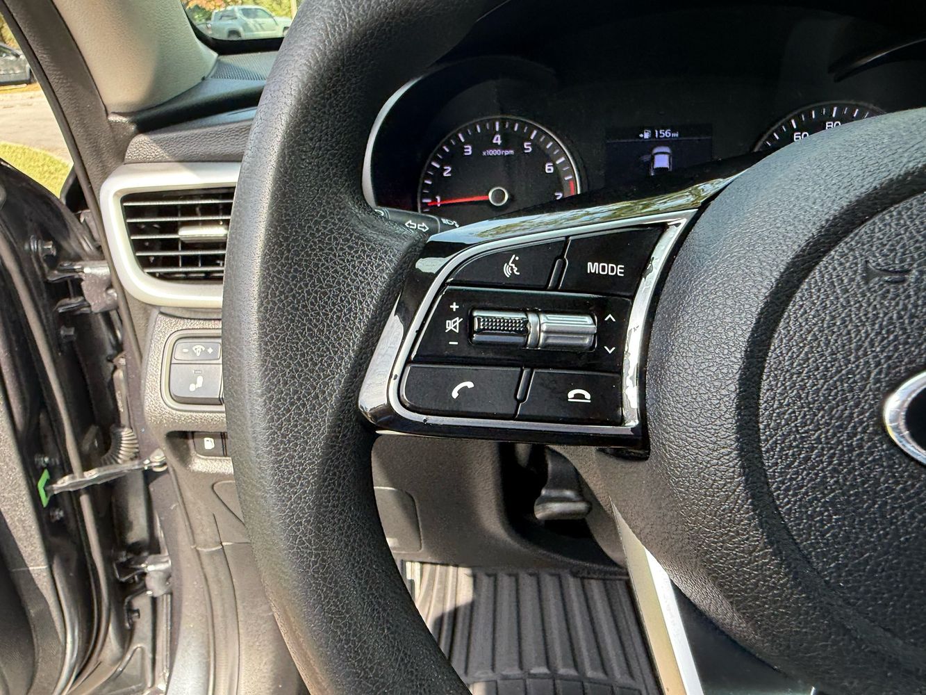 2020 Kia Optima LX photo 16