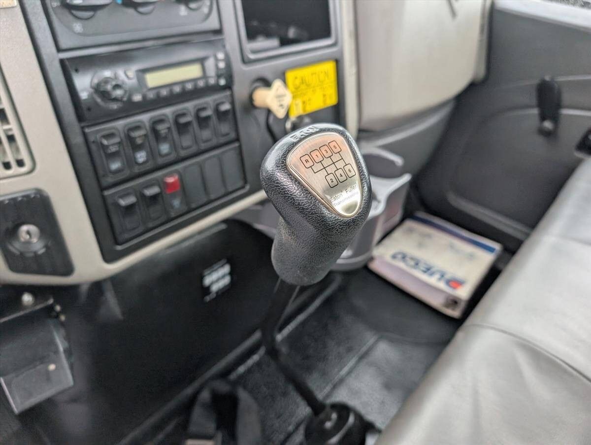 2011 International DuraStar 4300 85