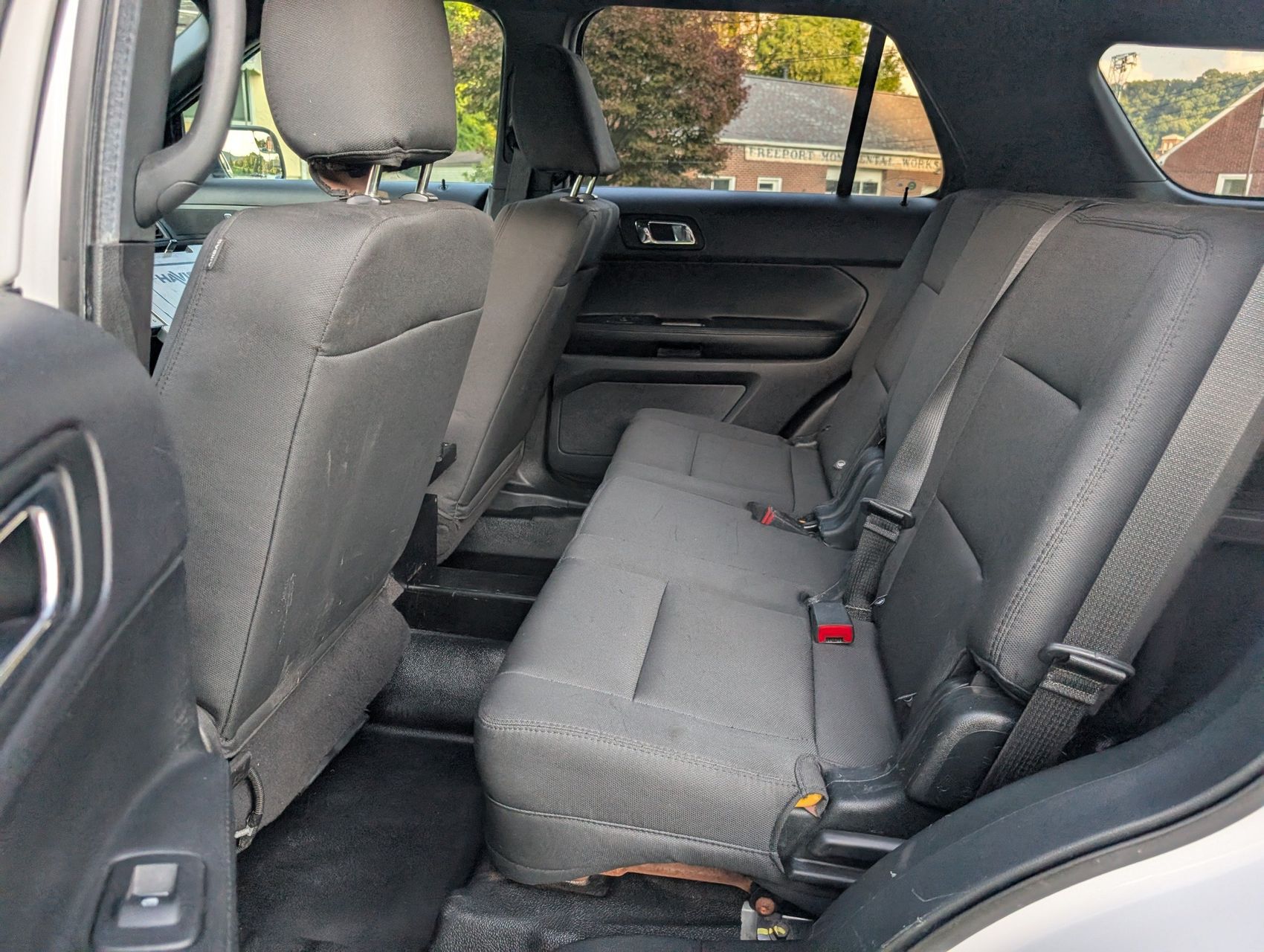 2018 Ford Explorer 32