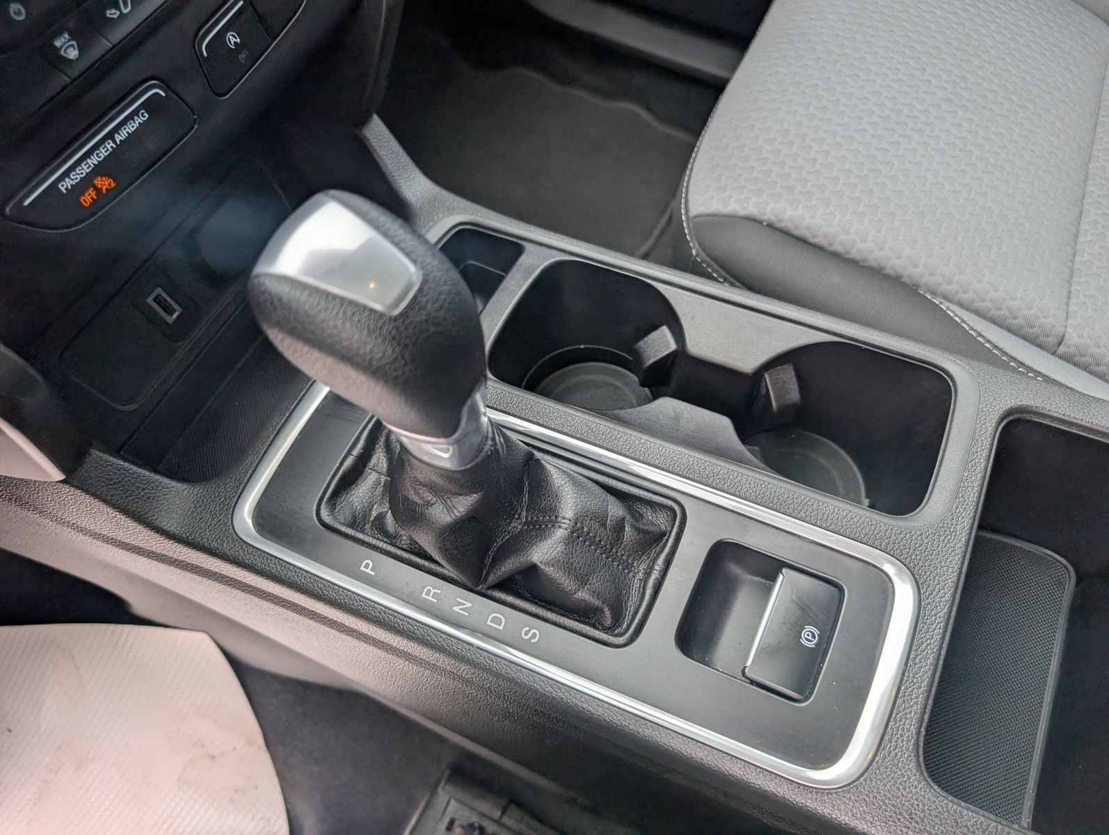 2017 Ford Escape 44