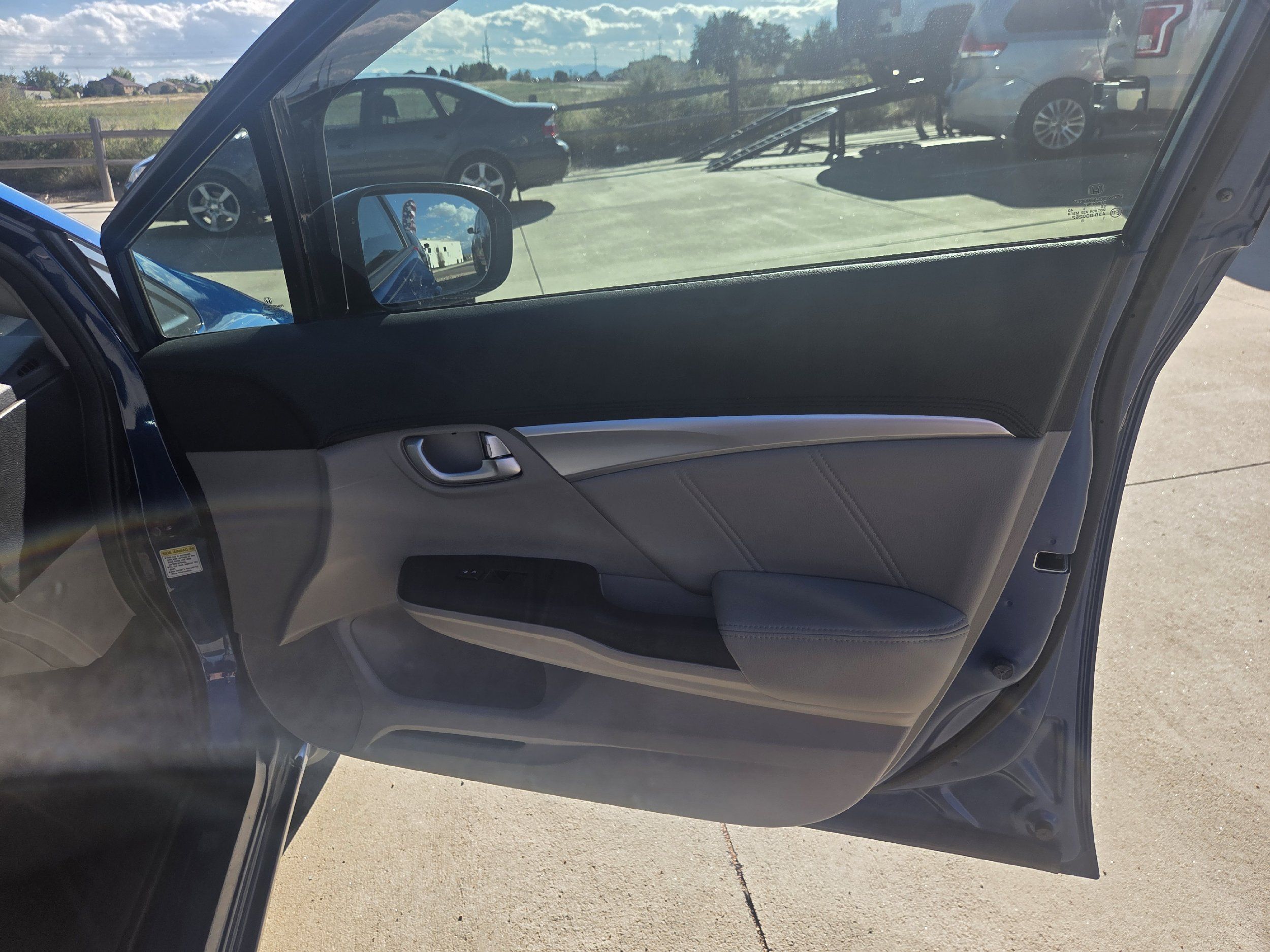 2014 Honda Civic EX-L photo 29