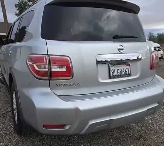 2017 Nissan Armada SV photo 4