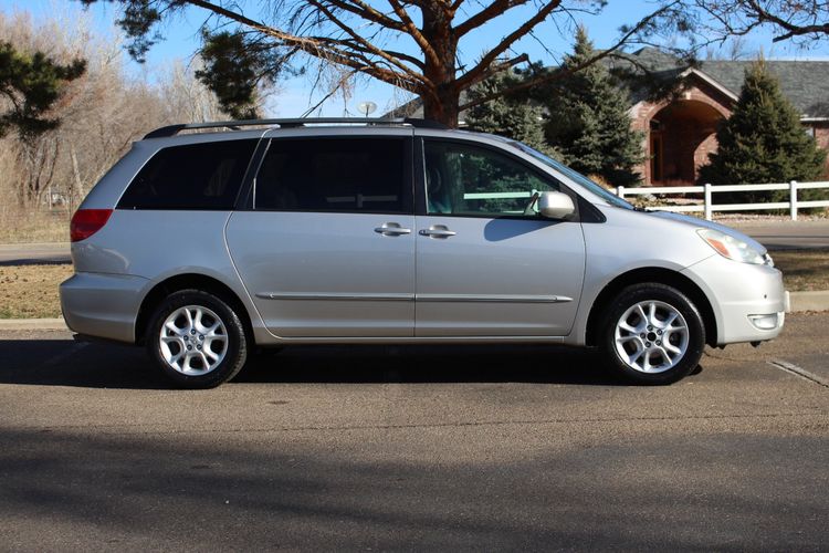 2004 Toyota Sienna XLE Limited 7 Passenger | Victory Motors of Colorado