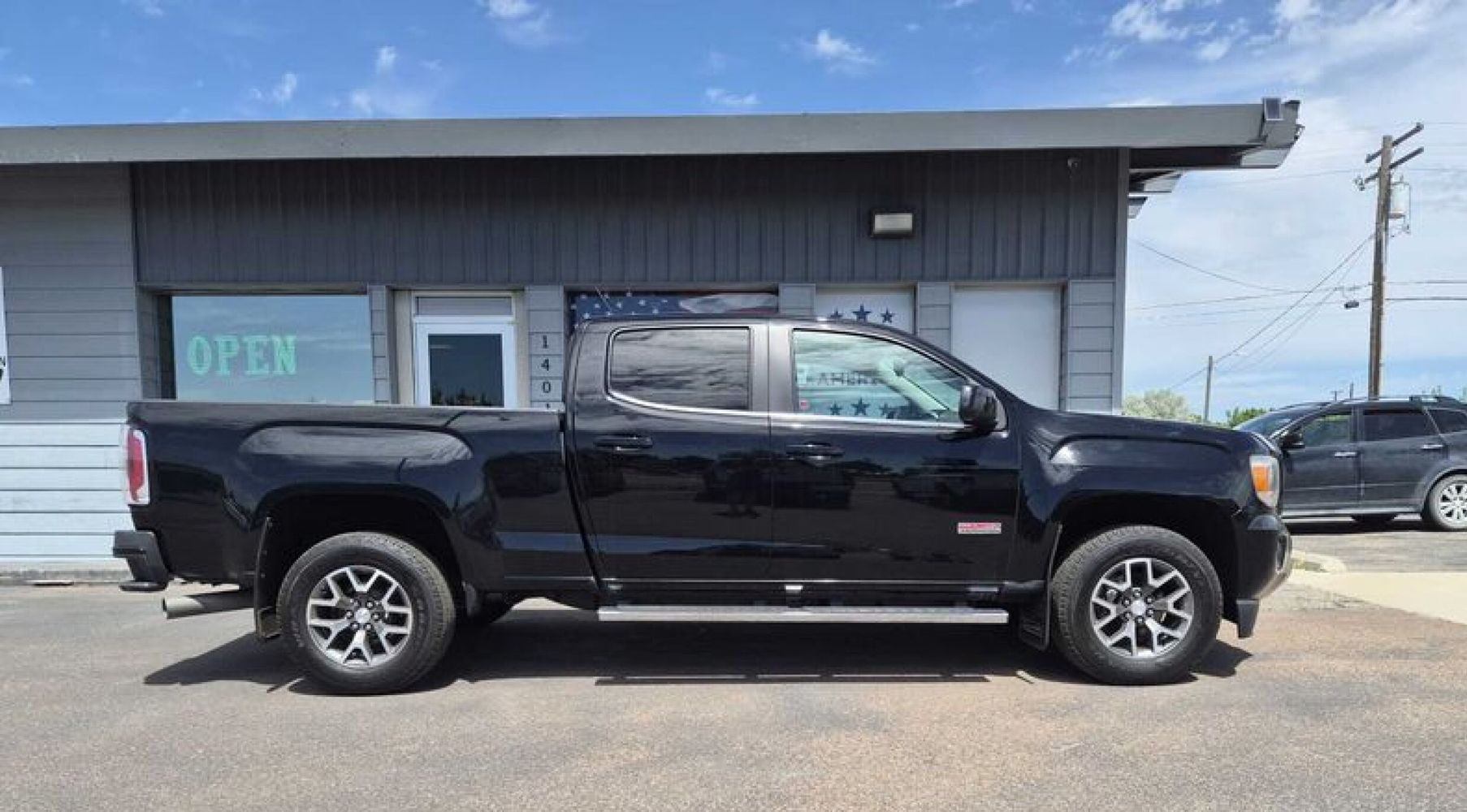 2017 GMC Canyon SLE 4x4 Crew Cab Short Box's photo