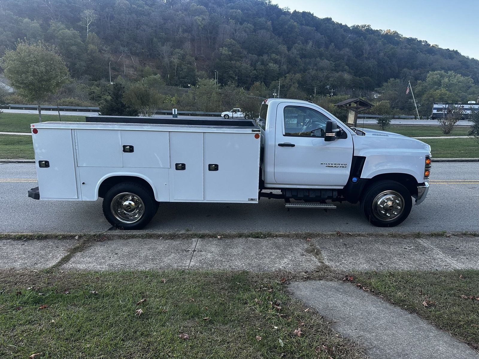 2020 Chevrolet Silverado 5500HD 6
