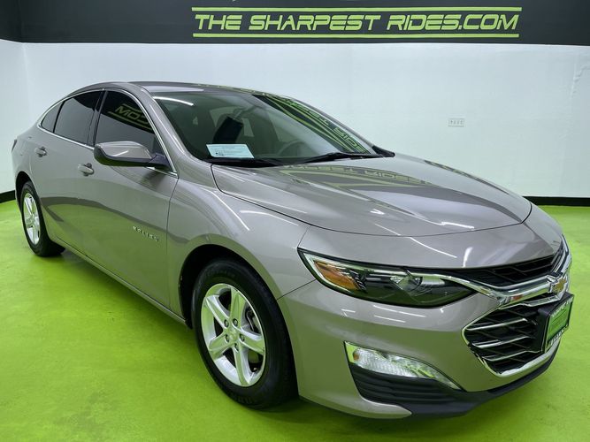 2022 Chevrolet Malibu 1LT photo 2
