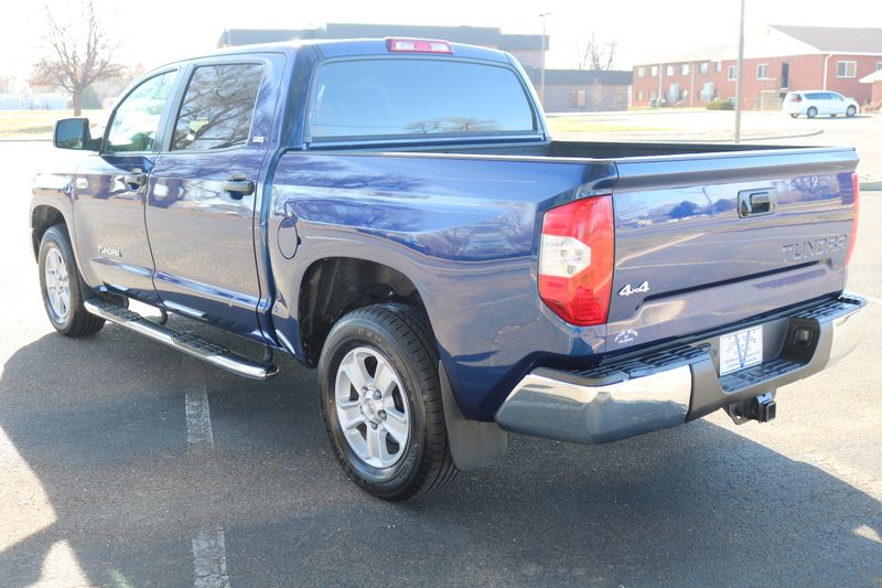 2015 Toyota Tundra Photos