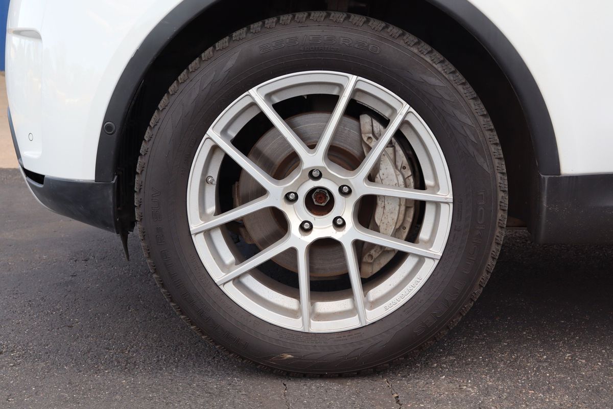 2020 Land Rover Discovery SE