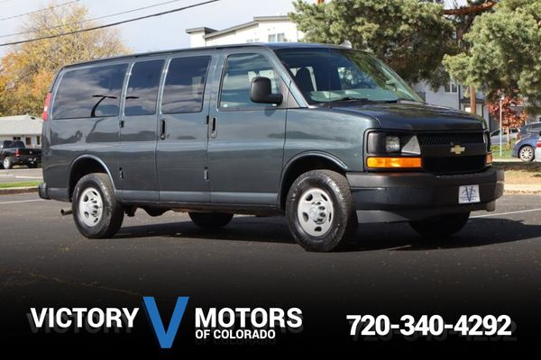 2017 Chevrolet Express Passenger LS's photo