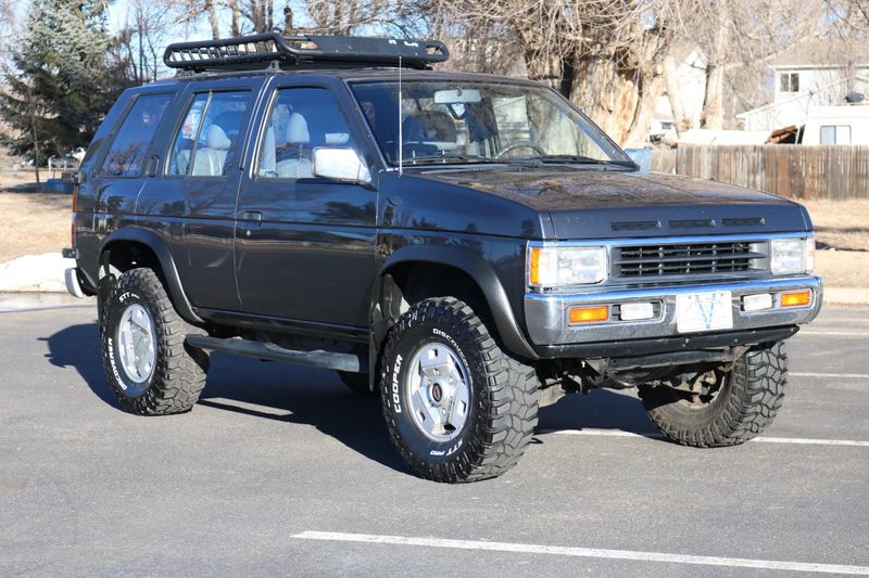 1993 Nissan Pathfinder SE | Victory Motors of Colorado