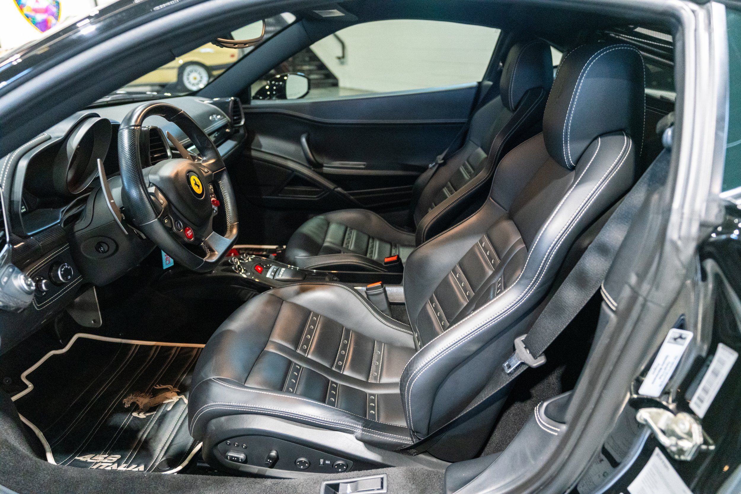 2014 Ferrari 458 Italia RWD, photo 26