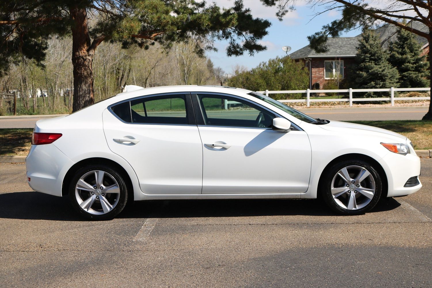 2014 Acura ILX 2.0L Victory Motors of Colorado