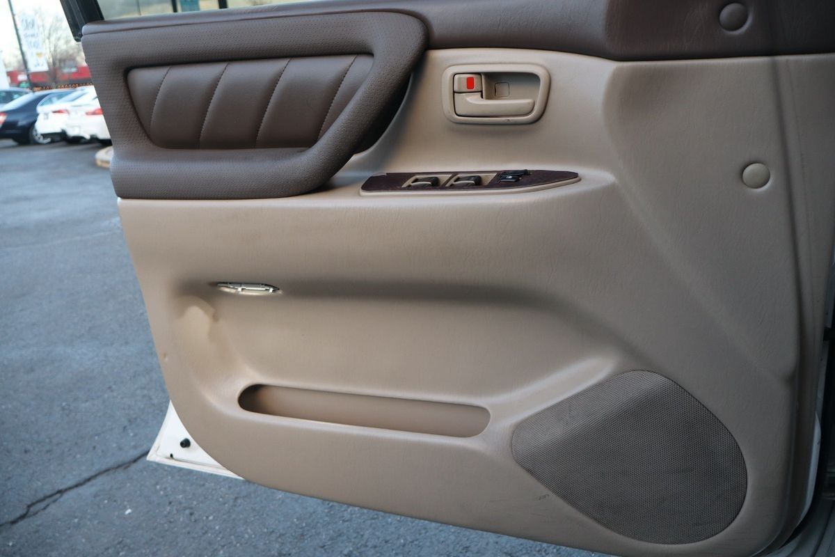 2000 Toyota Land Cruiser 