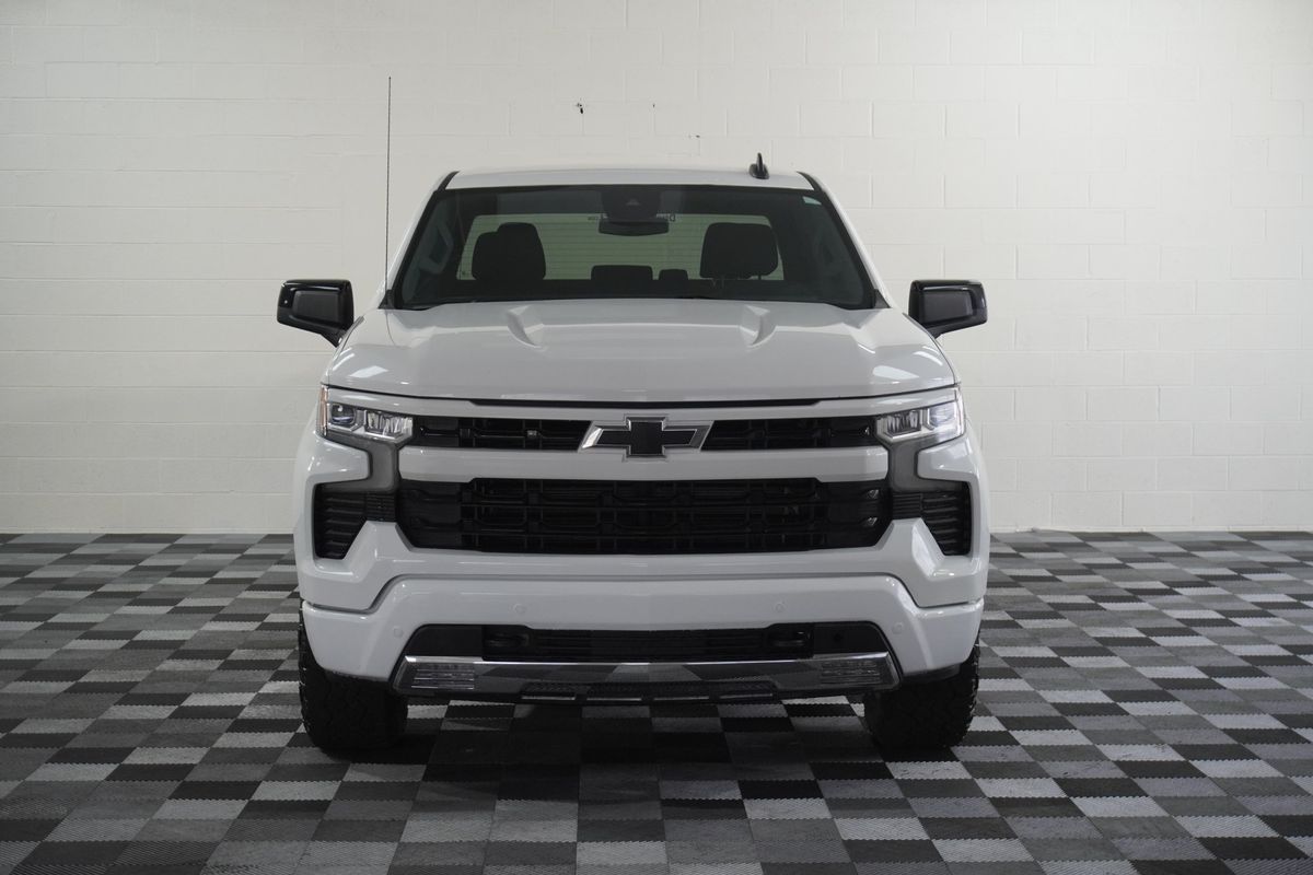 2022 Chevrolet Silverado 1500 4WD Crew Cab Short Bed RST