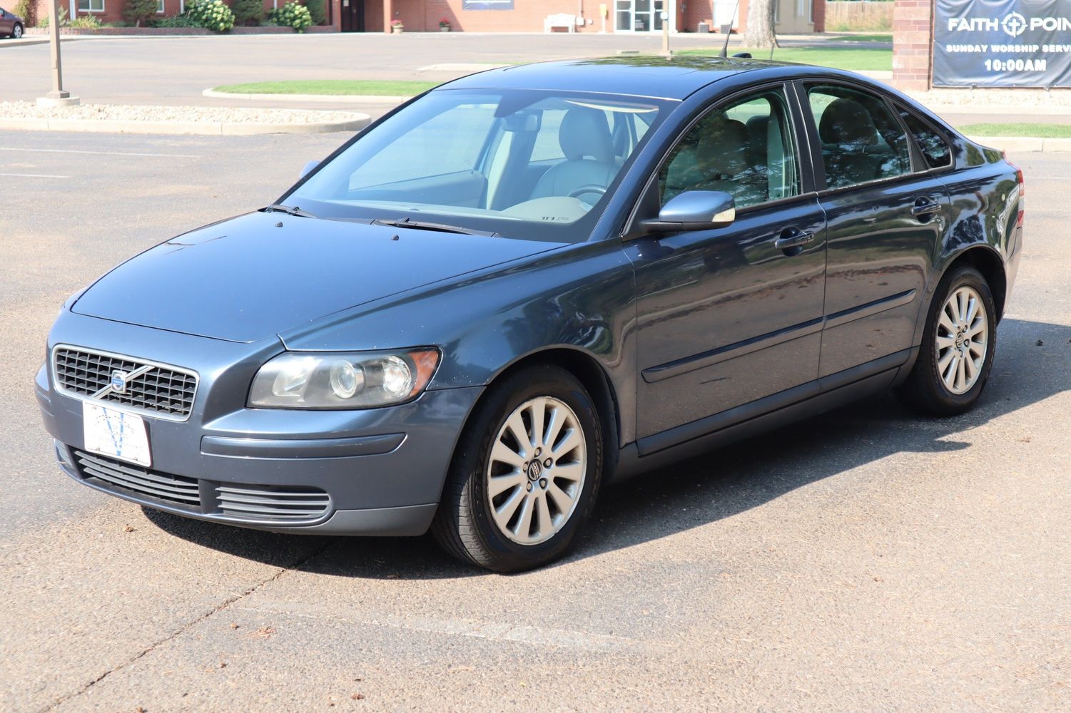 2005 Volvo S40 2.4i | Victory Motors of Colorado