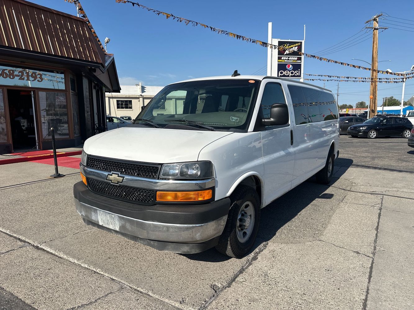 2017 Chevrolet Express Passenger LT 3500 photo 14