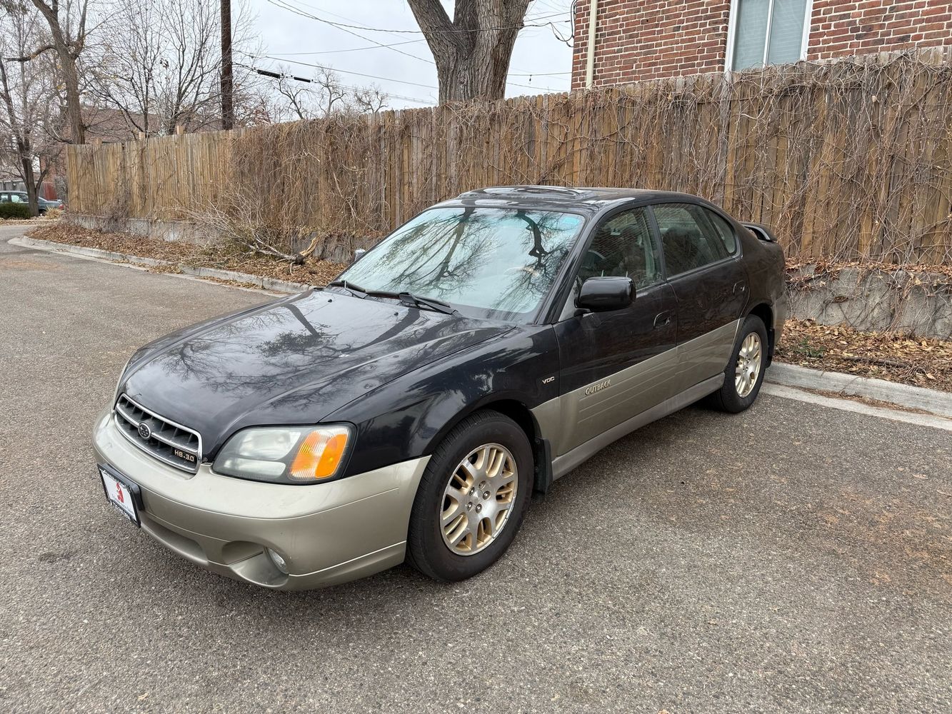 2002 Subaru Outback H6 photo 2