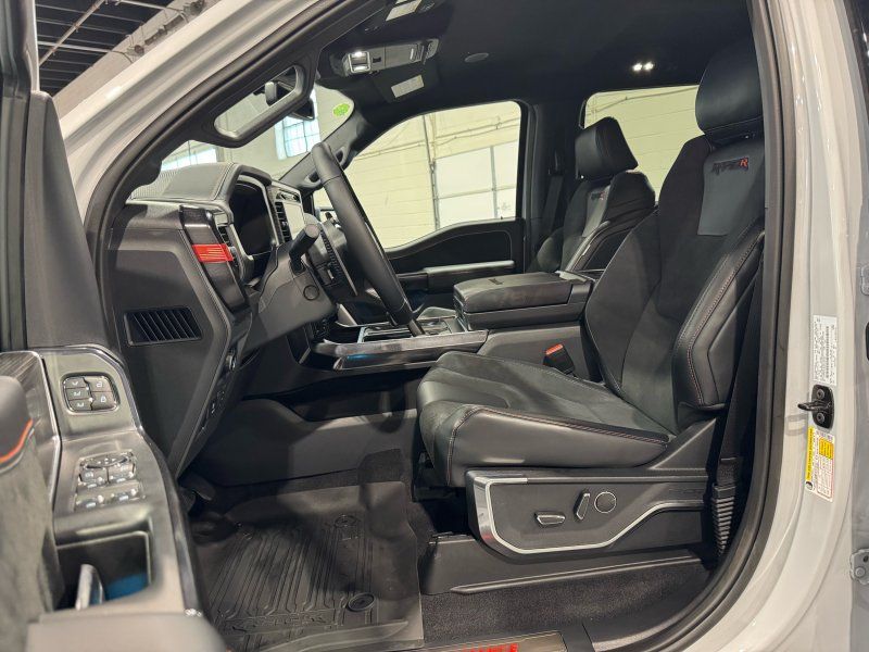 2025 Ford F-150 Raptor, photo 11