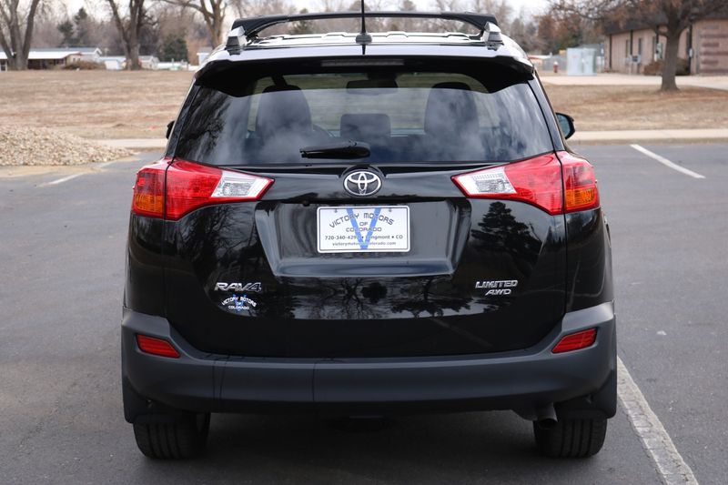 2015 Toyota Rav4 Photos