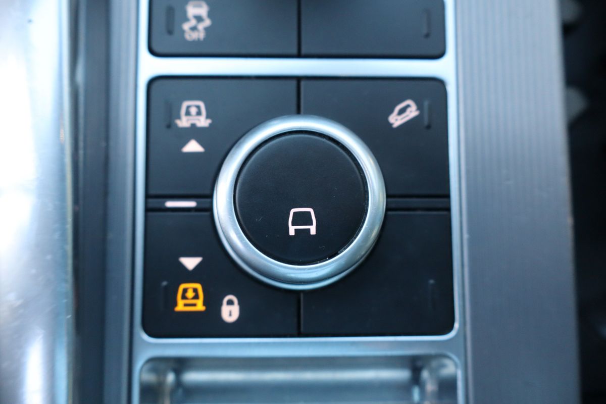 2020 Land Rover Range Rover Sport HSE MHEV