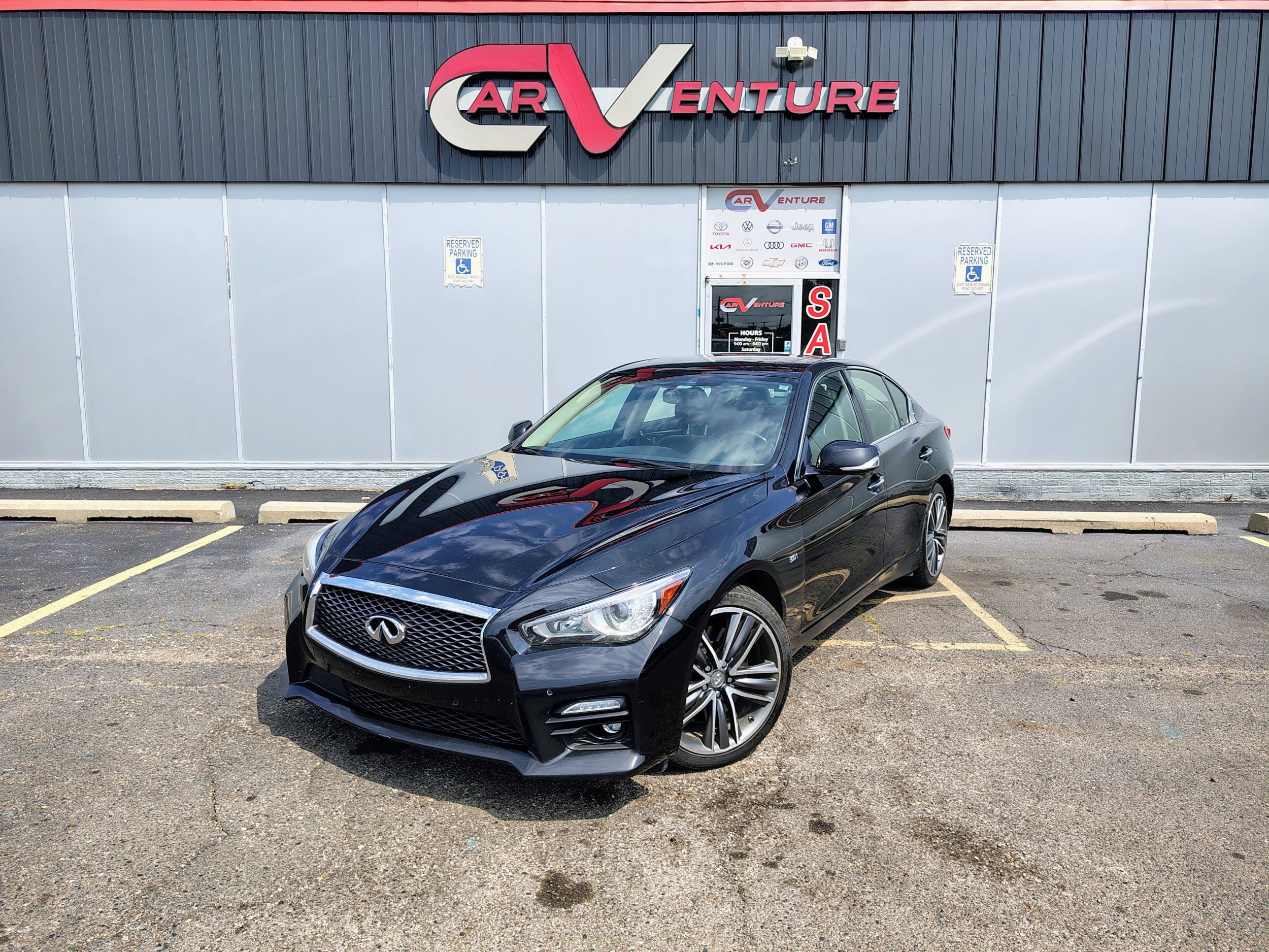 2017 INFINITI Q50