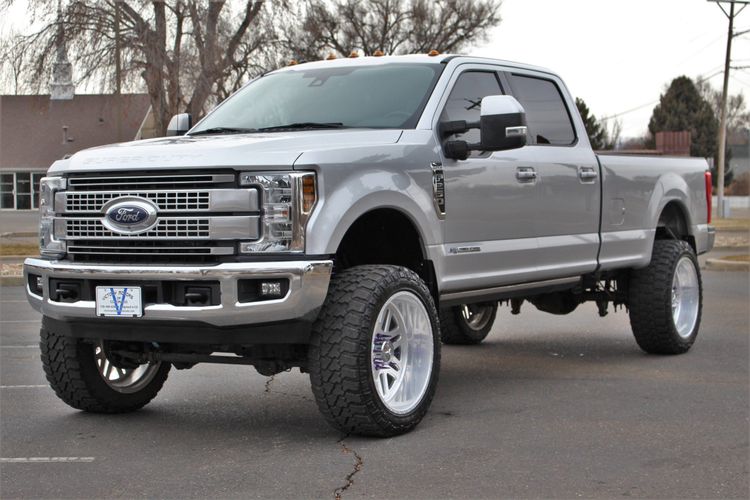 2018 Ford F-250 Super Duty Lariat | Victory Motors of Colorado