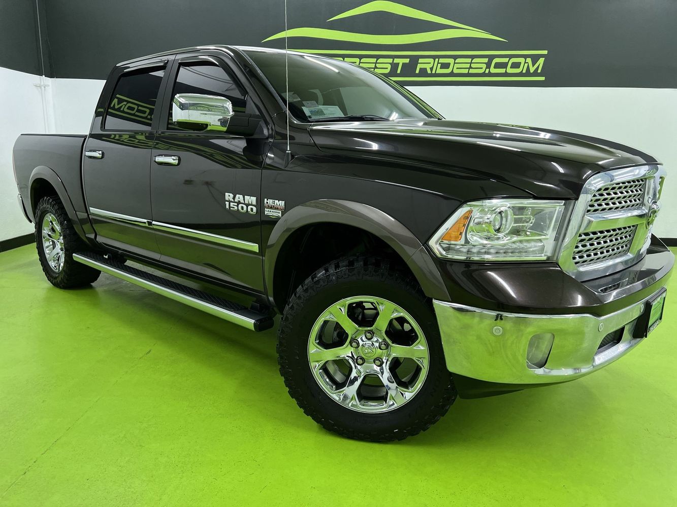 2017 RAM 1500 Laramie 4x4 Crew Cab 5'7's photo