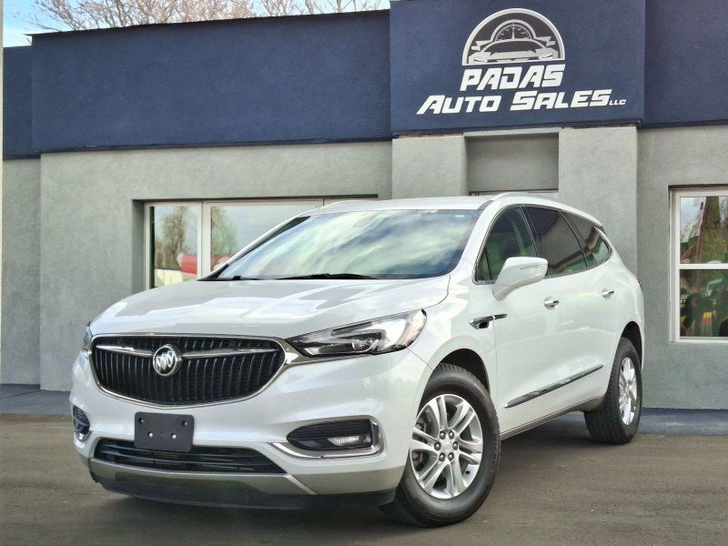 2018 Buick Enclave Essence's photo