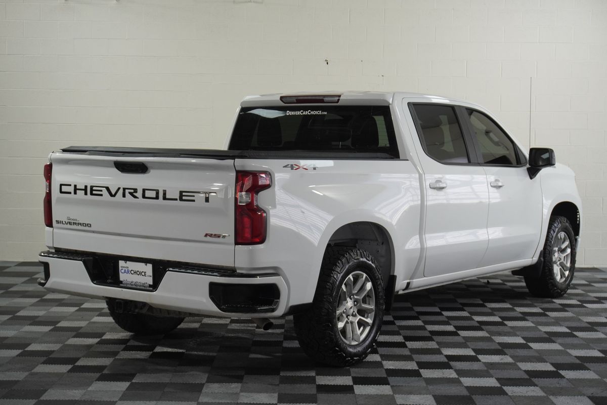 2022 Chevrolet Silverado 1500 4WD Crew Cab Short Bed RST