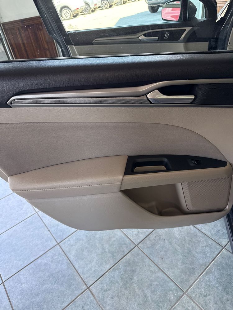 2019 Ford Fusion SE photo 14