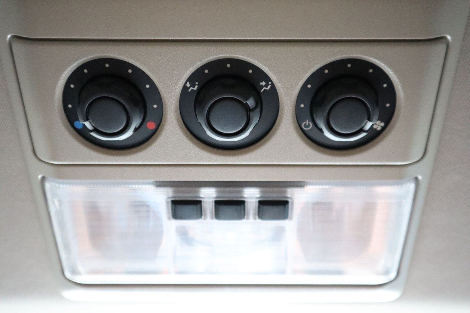 2016 Land Rover LR4 HSE LUX | Victory Motors of Colorado