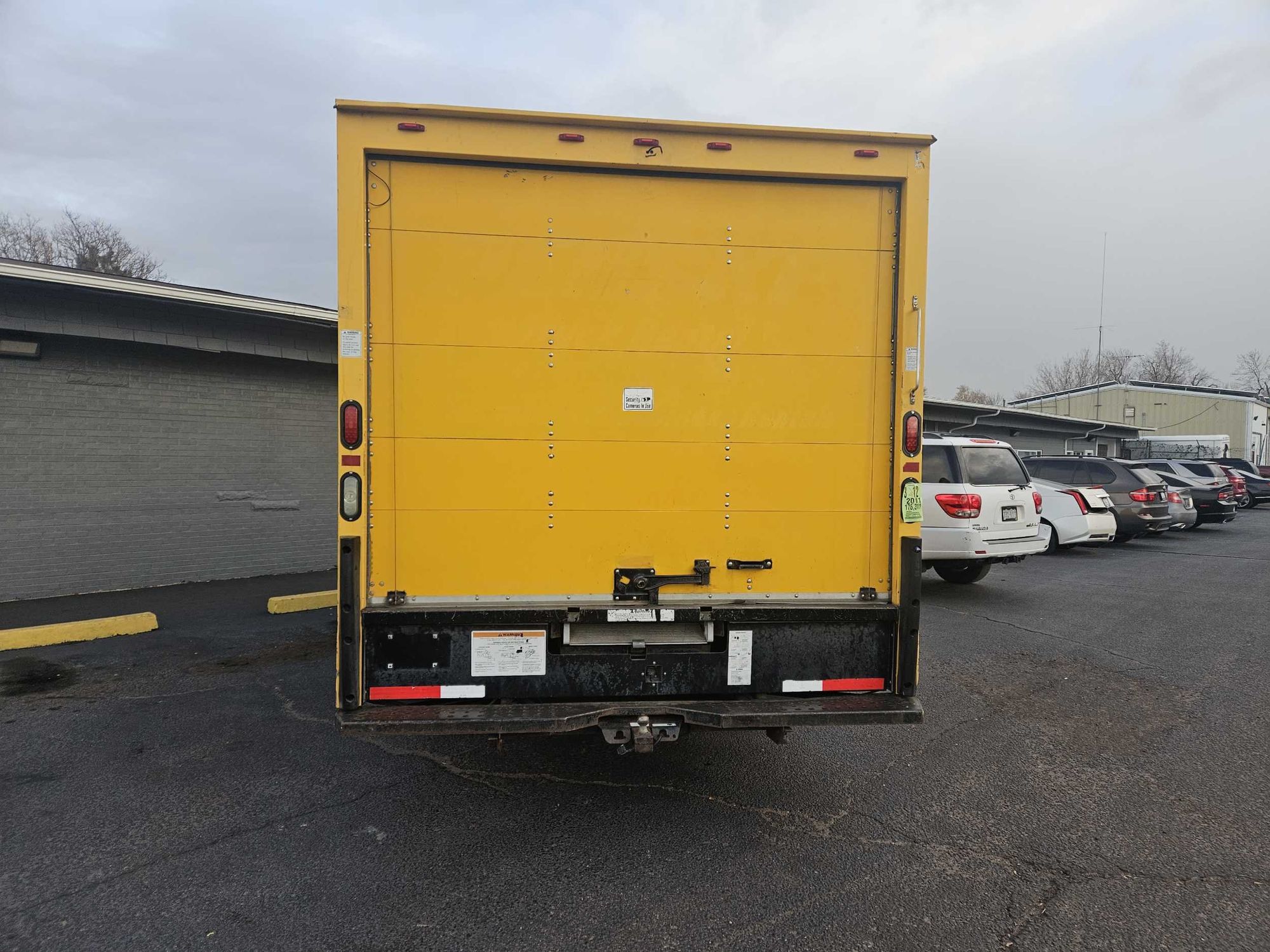 2011 Gmc Savana 3500 Cutaway photo 4