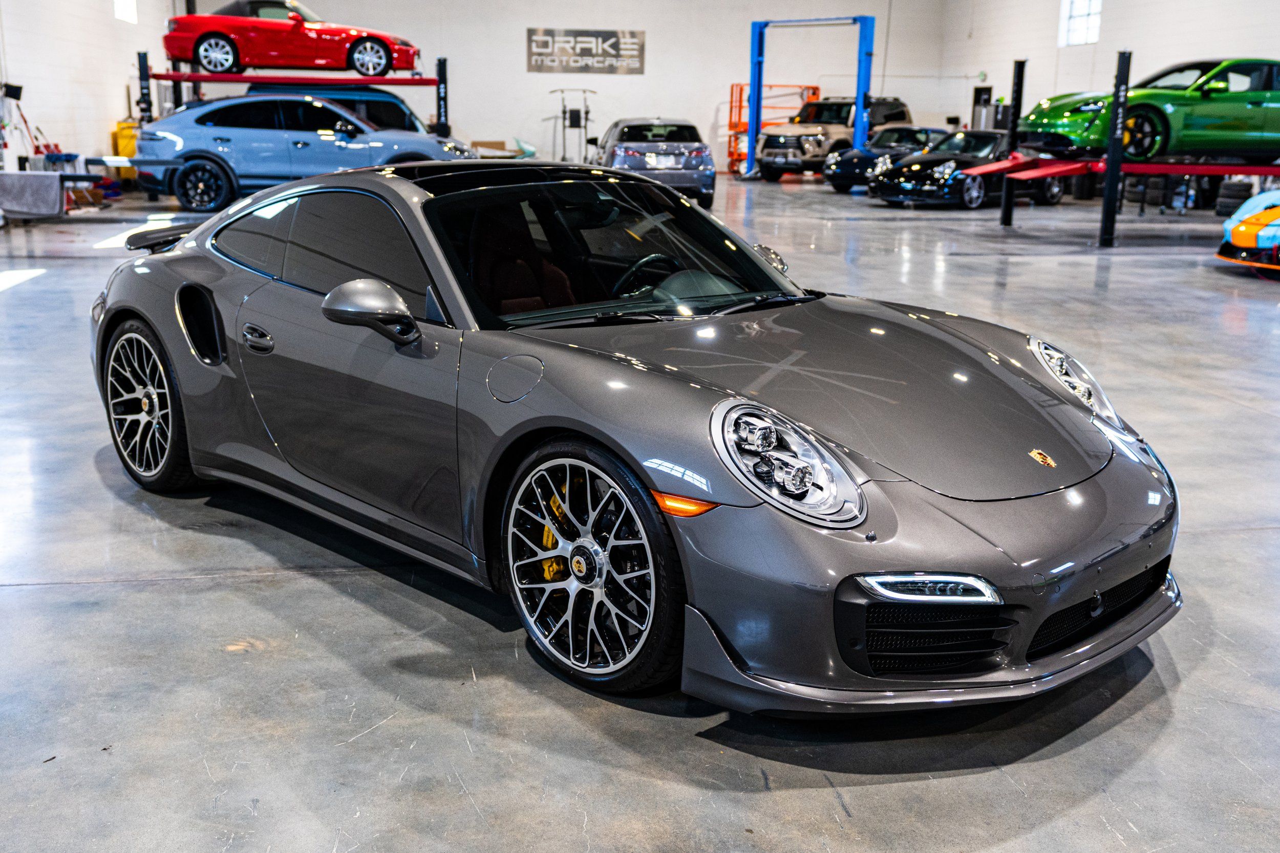 2015 Porsche 911 Turbo S - Photo 10