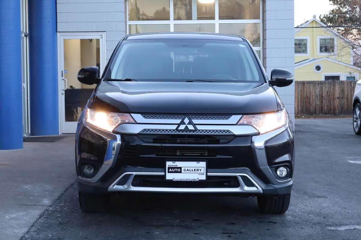 2019 Mitsubishi Outlander SE