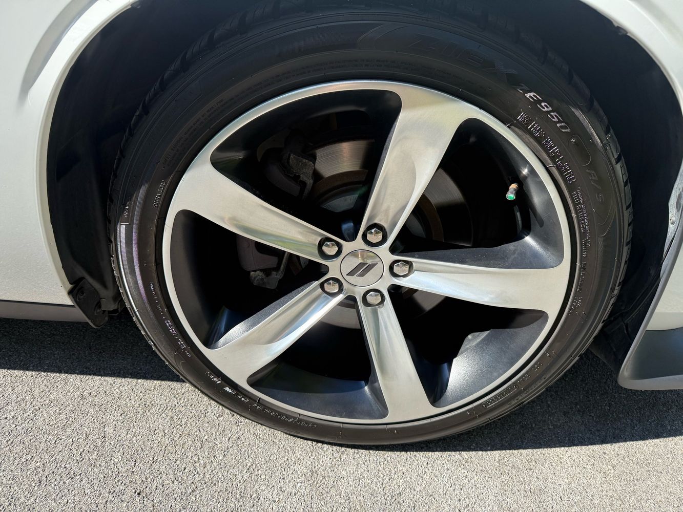 2019 Dodge Challenger R/T photo 14
