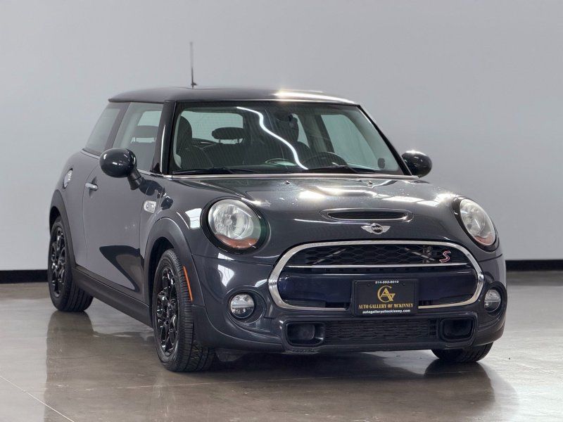 2015 MINI Cooper S's photo
