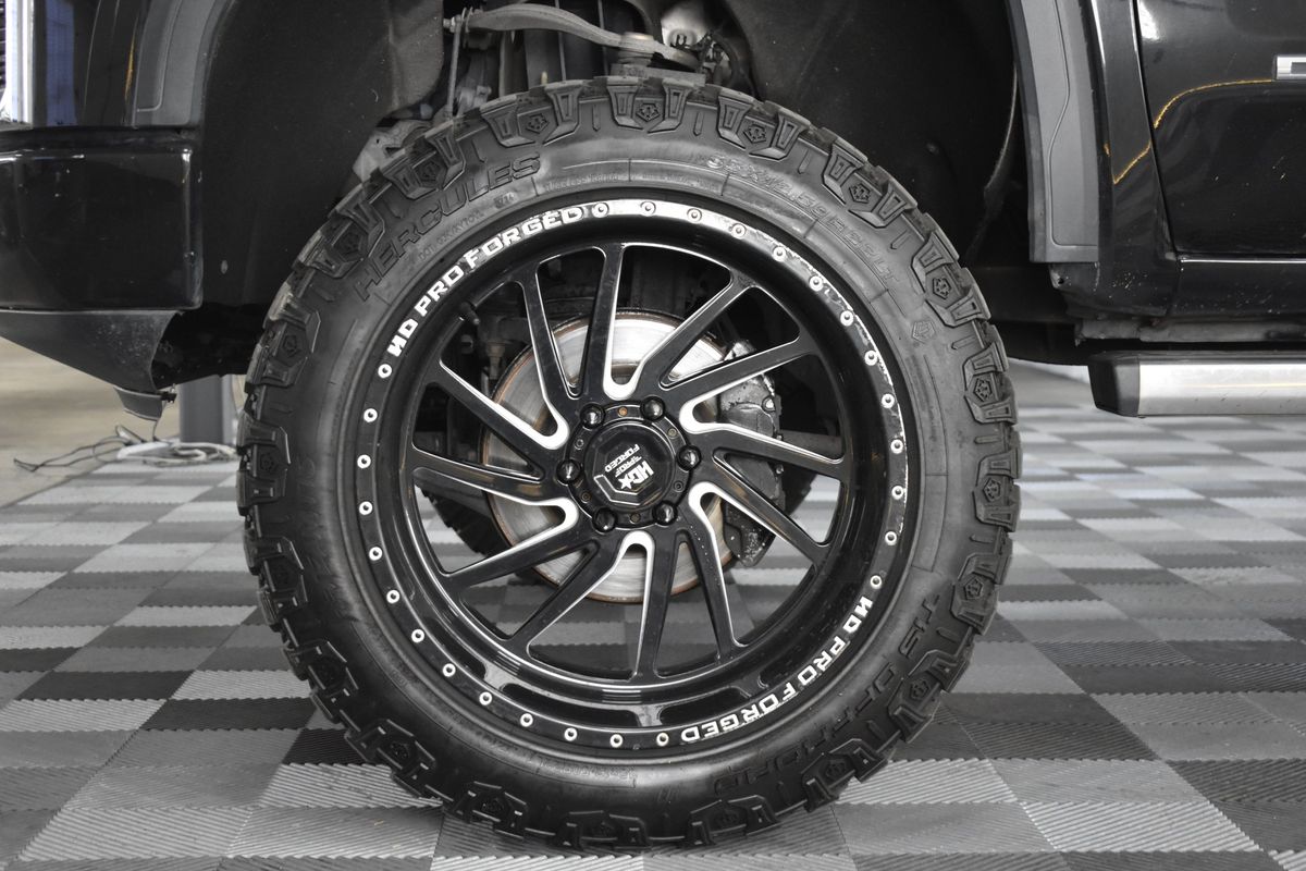 2020 GMC Sierra 1500 4WD Crew Cab Short Box Denali