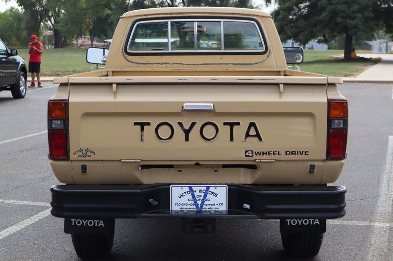 1981 Toyota Pickup Photos