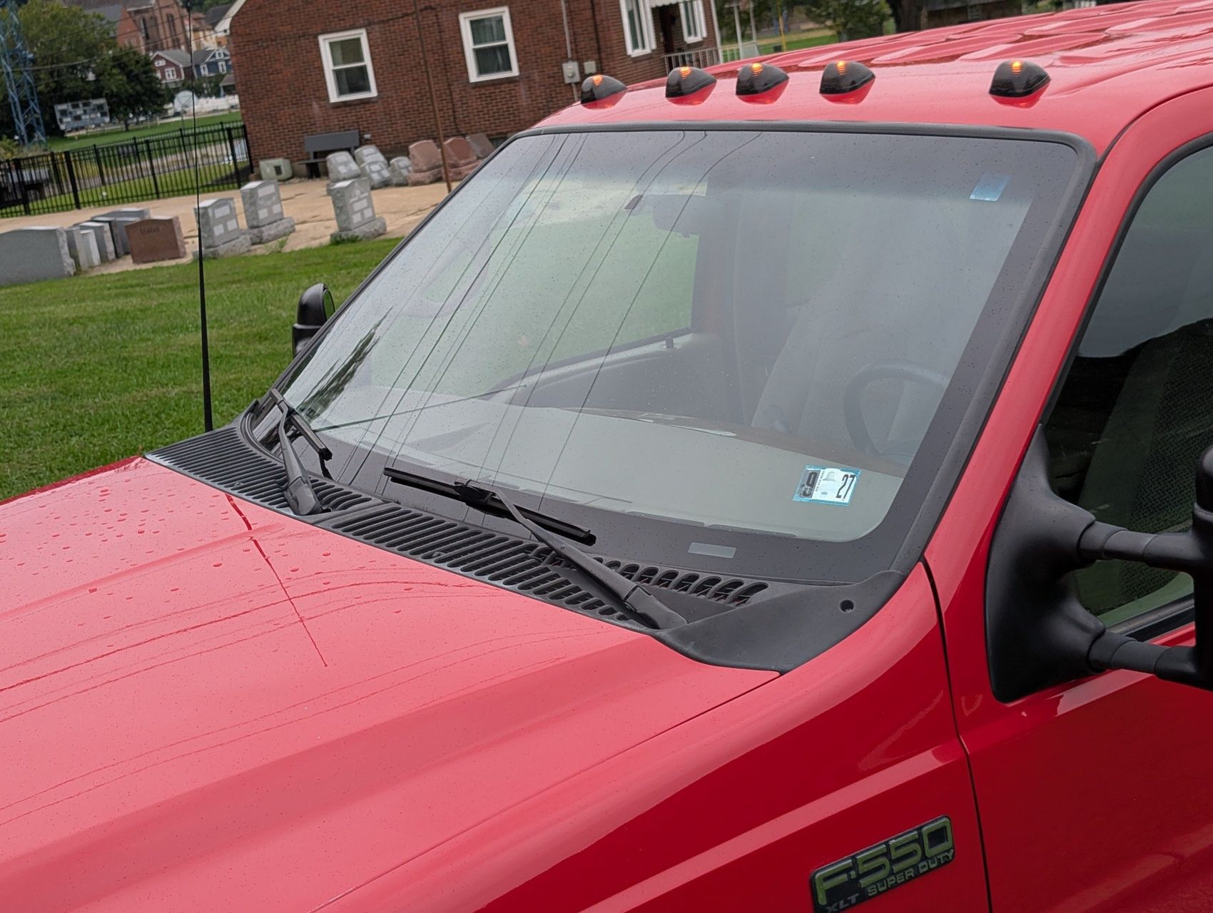 2001 Ford F-550 59