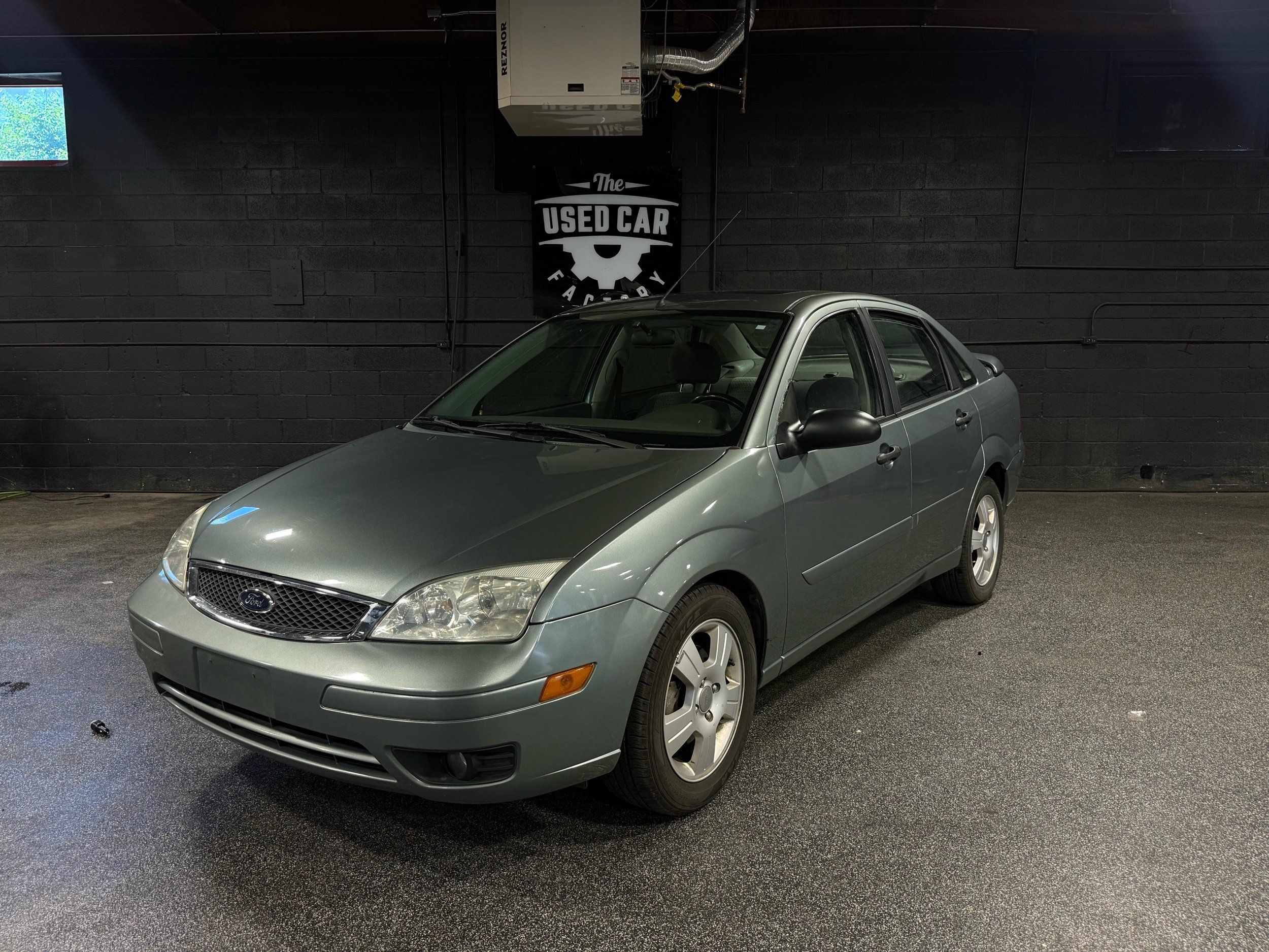 2005 Ford Focus's photo