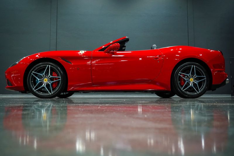 2015 Ferrari California T Roadster
