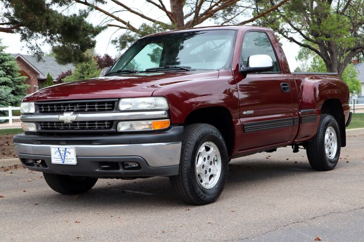 2000 Chevrolet Silverado 1500 LS | Victory Motors of Colorado