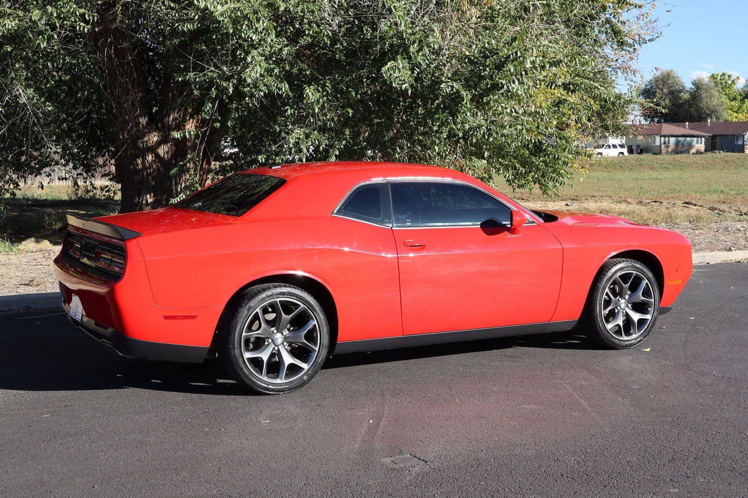 2016 Dodge Challenger SXT photo 4