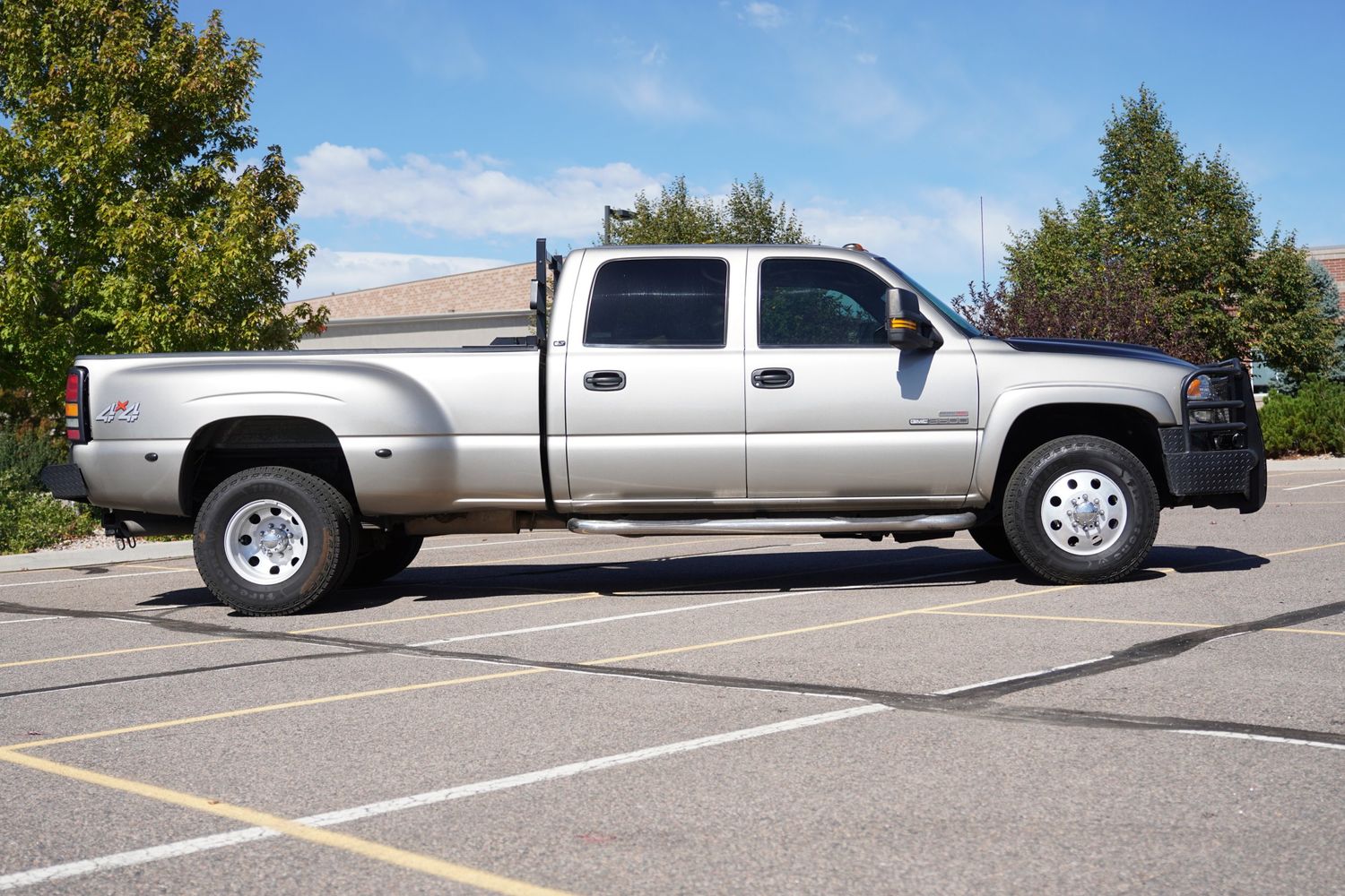 2001 Gmc Sierra 3500 SLT photo 2