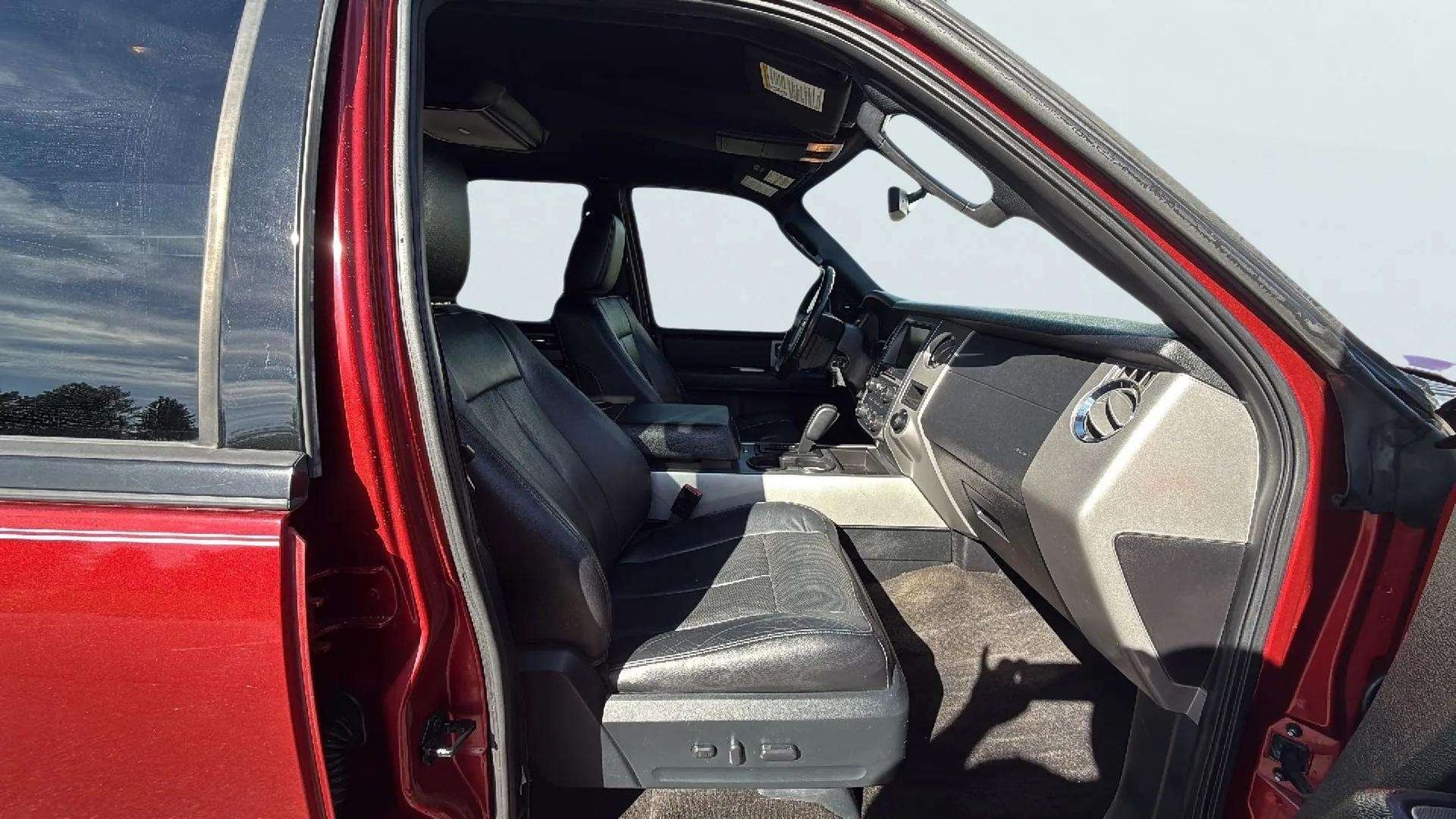 2015 Ford Expedition EL XLT photo 15