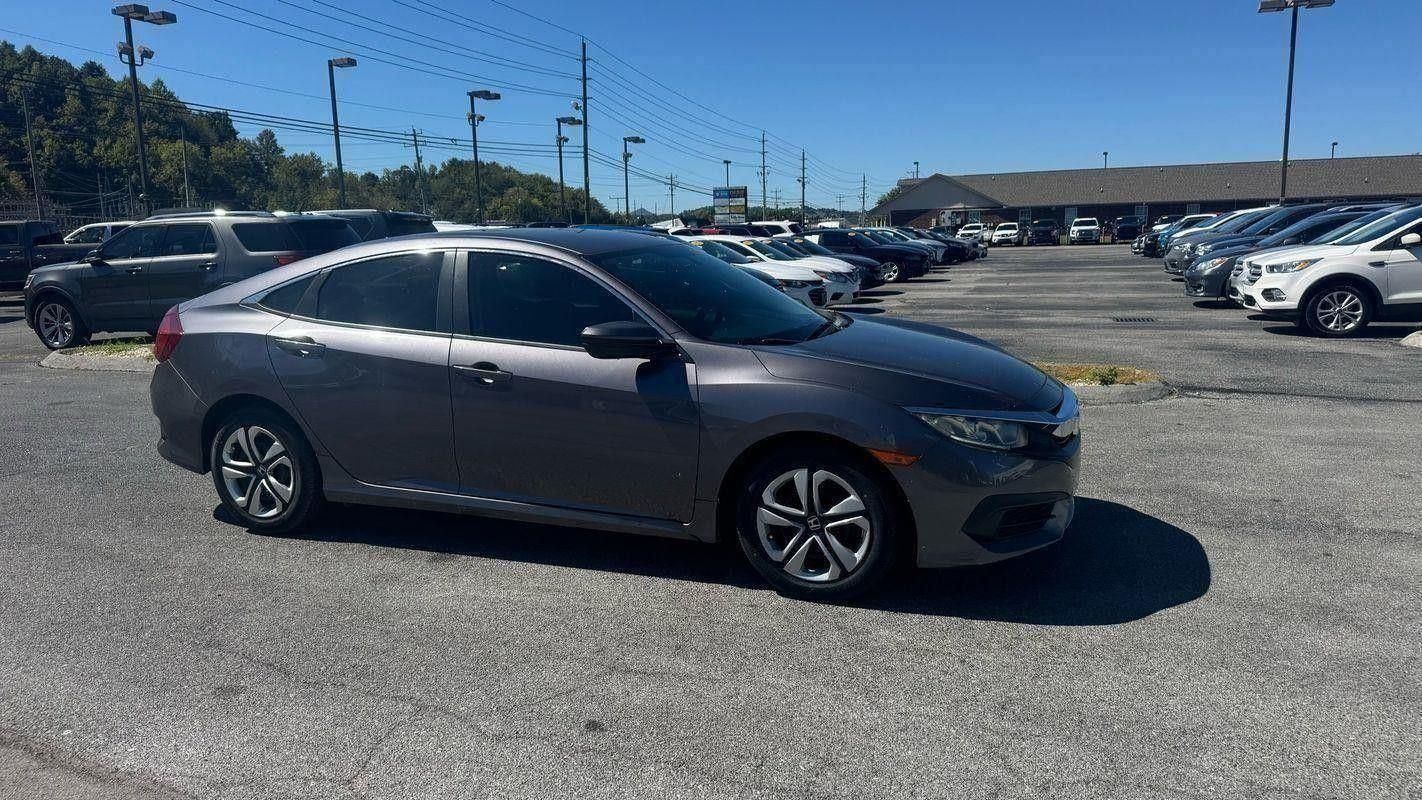 2017 Honda Civic LX photo 6