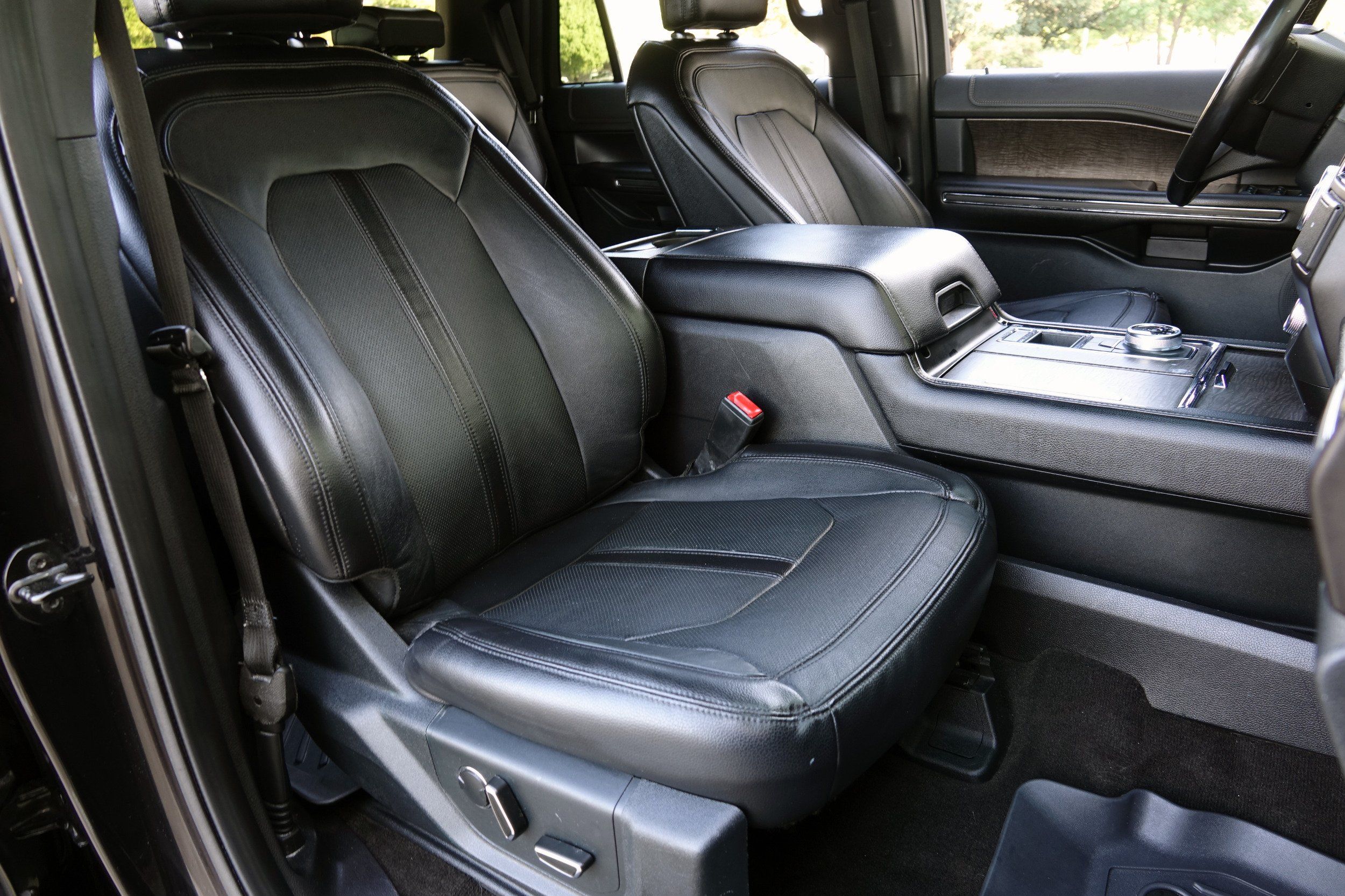 2020 Ford Expedition Limited photo 8