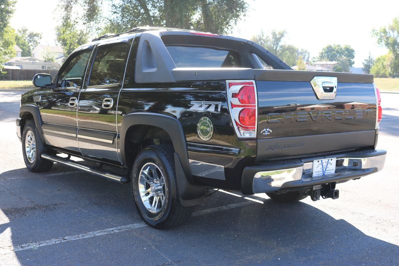 2005 Chevrolet Avalanche Z71 | Victory Motors of Colorado