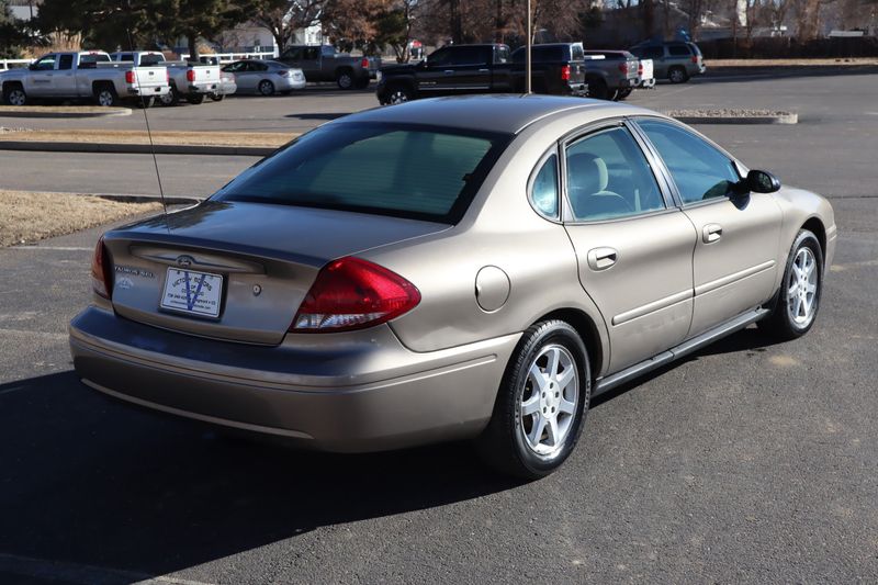 2007 Ford Taurus Photos